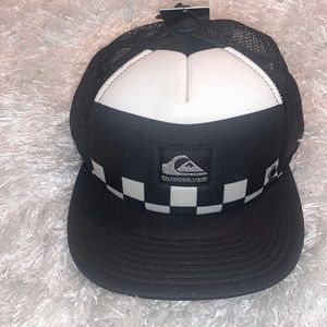 Quicksilver Men’s Black White Boardies Hat